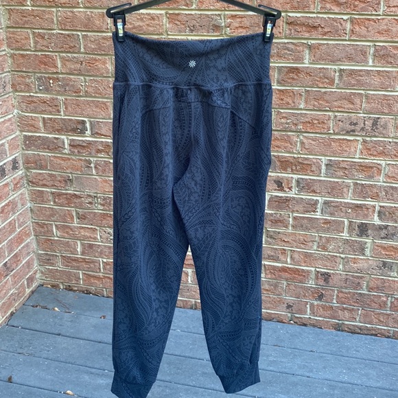 Athleta Salutation Textured Knit Joggers.  High waist wide band.  Size S - Picture 3 of 12